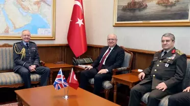 Güler, Knighton'u Kabul Etti