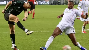 Beşiktaş, Kocaeli'den son anlarda 1 puanla döndü