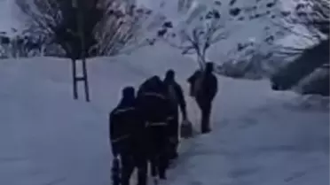 Yayladere'de Elektrik Direkleri Helikopterle Onarıldı