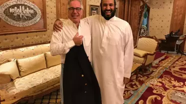 Veliaht Prens'i zora sokacak fotoğraf! Pedofili sapığın masasında bulundu