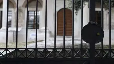 Komşudan Müslümanları ayağa kaldıracak cami kararı! Çok sayıda mescit kapatıldı