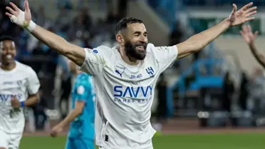 Ronaldo duymasın! Benzema ilk maçında destan yazdı