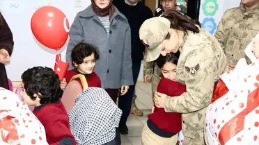 Sason'da Öğrencilere Kışlık Giysi Yardımı