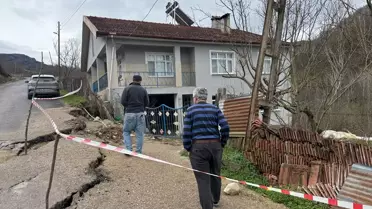 Amasra'da Heyelan: 3 Evde Çatlaklar