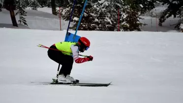 Sarıkamış'ta Kayak Yarışları Tamamlandı
