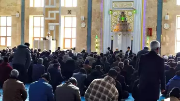 Çaldıran'da deprem şehitleri dualarla anıldı