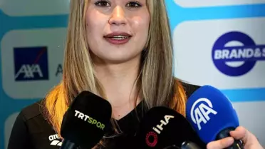 Defne Kurt, Dünya Şampiyonası'nda 5 Altın Madalya Kazandı