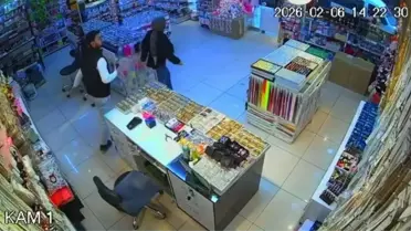 Elazığ'da Deprem Anı Kamerada