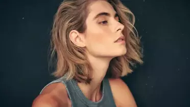 Genç manken evinde ölü bulundu