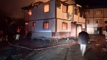 Kastamonu'da Yangın: İki Katlı Ev Küle Döndü