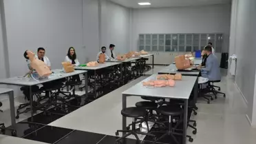 KSBÜ Tıp Fakültesi Simülasyon Merkezi Açıldı