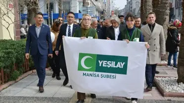 Yeşilay Manisa'da Sigarayı Bırakma Yürüyüşü Düzenledi