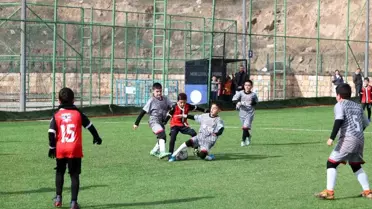 Merkezefendi'de U-9 Şenlik Ligi tüm hızıyla devam ediyor