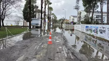 Köyceğiz Gölü Taştı, Evleri Su Bastı