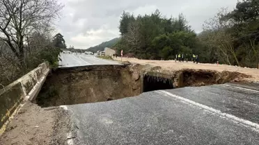 Aydın-Selçuk Yolunda Çökme