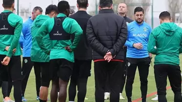 Süper Lig hayalleri yıkılınca takımın yarısını yolladılar