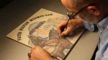 Fahri Çetinkaya'dan 27 Metrelik Çini Eser