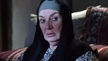 Usta oyuncu Nevin Efe hayatını kaybetti