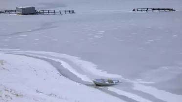 Zernek Barajı Buz Kapladı