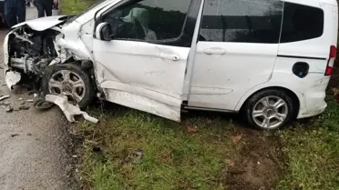 Karabük'te Trafik Kazası: 5 Yaralı