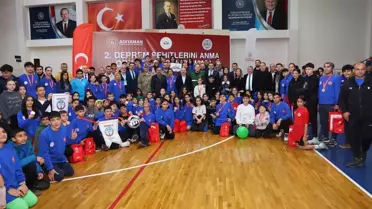 Deprem Şehitlerini Anma Yarışmaları Ödül Töreni