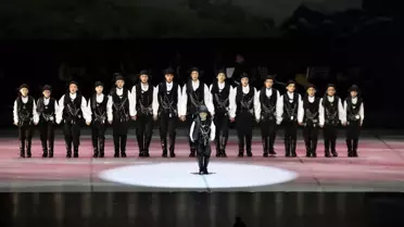 Cumhurbaşkanı Erdoğan ve eşinin horonunu ilgiyle izlediği Talha: Çok mutluyum