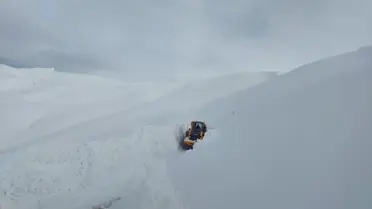 Hakkari'de 143 Yol Yeniden Açıldı