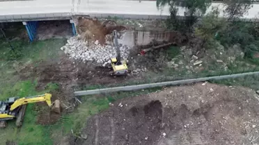 Kasım Gülek Köprüsü Yıkılıyor