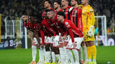 Kadıköy'de inanılmaz anlar! Tüm stat ayakta alkışladı