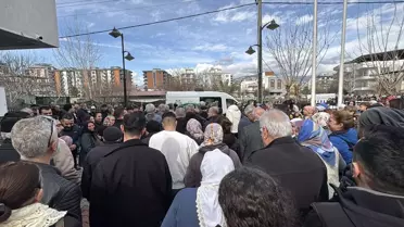 Bahar Taş Toprağa Verildi