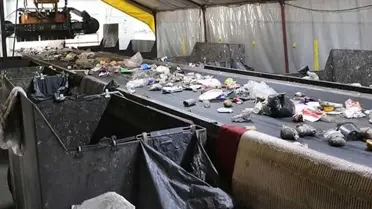 Çöp ayrıştırma bandında yeni doğmuş bebek cesedi bulundu