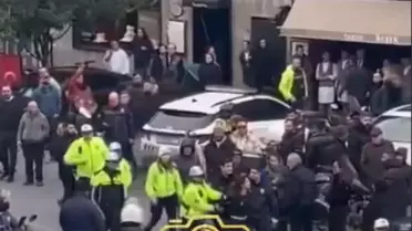 Direksiyonda dans etti, gözaltına alınırken ortalığı karıştırdı