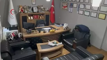 Sağlık Çalışanından Kendi Kendine Heimlich Manevrası