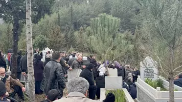 Adana'daki Trafik Kazasında Hayatını Kaybeden Ayla Doğan Defnedildi