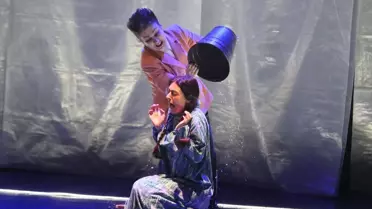 Adana'da Gürcü Tiyatrosu 'Yakish ve Poupche' Oyununu Sahneledi