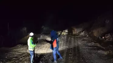 Tut'ta Heyelan: İki Ev Tahliye Edildi