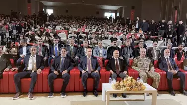 Adıyaman'da müzikal tiyatro 'Kim Var?' sahnelendi