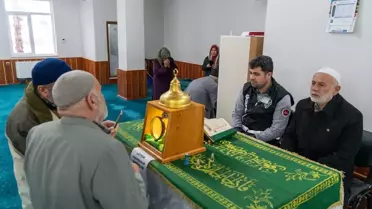 Kadir Gecesi'nde Sakal-ı Şerif Ziyareti