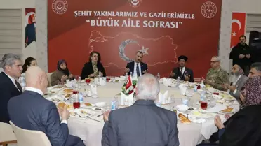 Ağrı Valisi Önder Bozkurt, şehit aileleri ve gazilerle iftarda bir araya geldi