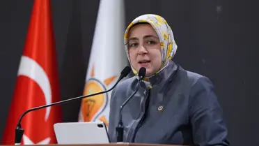 AK Parti'de 'Mimar ve Mühendis Kadınlar İftar Programı' düzenlendi