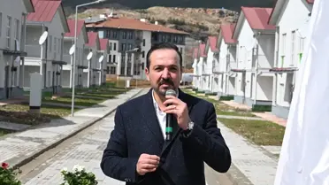 AK Parti Genel Başkan Yardımcısı Zorlu, Gaziantep'te anahtar teslim törenine katıldı Açıklaması