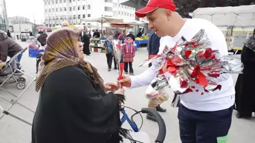 Kadınlar Günü'nde Aksaray'dan Gül ve Karanfil