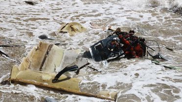 Alanya'da Batık Tekneden İki Kişi Kurtuldu