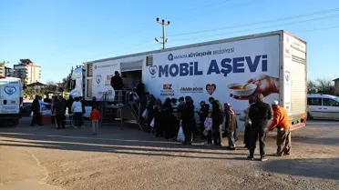 Antalya'da Mobil Aşevi İkramlarına Devam