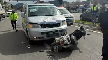 Gazipaşa'da motosiklet ile panelvan çarpıştı