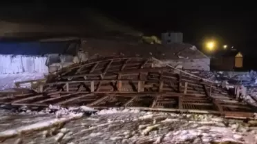 Ardahan'da Şiddetli Rüzgar Zarar Verdi