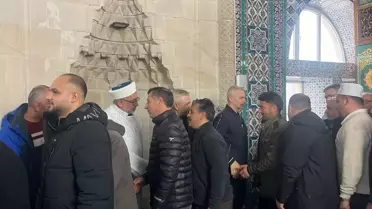 Ramazan Bayramı Namazı Camileri Doldurdu