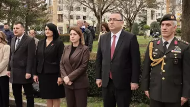 Arnavutluk'ta 18 Mart Şehitleri Anma Günü için tören düzenlendi