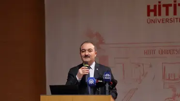 Alper Gezeravcı Gençlerle Uzay Söyleşisi Yaptı