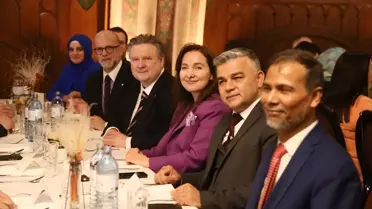 Viyana Belediyesi'nden Ramazan İftarı